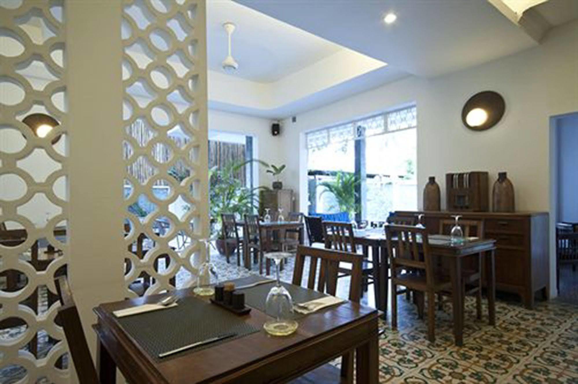 The Sangkum Hotel Phnom Penh Exterior foto