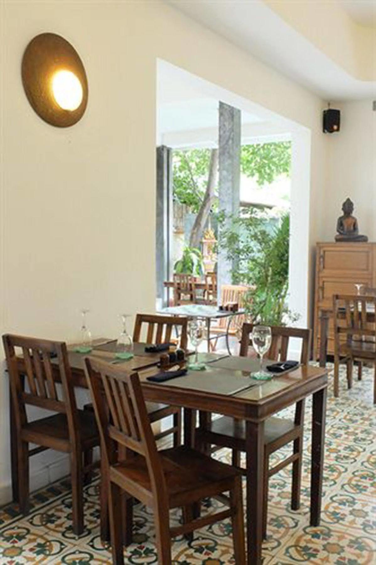 The Sangkum Hotel Phnom Penh Exterior foto